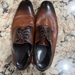 Brown antiqued two-tone leather loafers